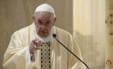 “Zbërthehet” Papa Françesku: Ja rasti i vetëm kur mund të tërhiqem nga pozicioni