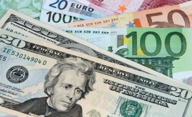 Këmbimi valutor/ Me sa po blihen dhe shiten dollari dhe euro