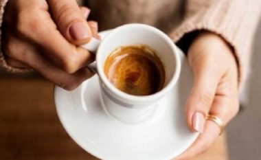 Sa kafe në ditë duhet të pini për të jetuar më gjatë