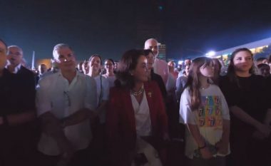 Albeu: Rama shfaq videon në koncert: Negociatat janë të hapura! (VIDEO)