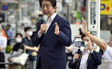 Vrasja e ish-kryeministrit Abe, Jonhson e Macron: Jemi pranë popullit japonez