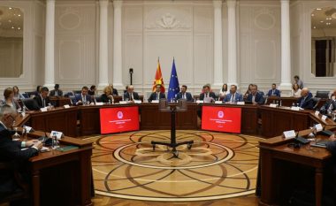 Konflikti me Bullgarinë, qeveria e Maqedonisë së Veriut çon në Kuvend propozimin francez