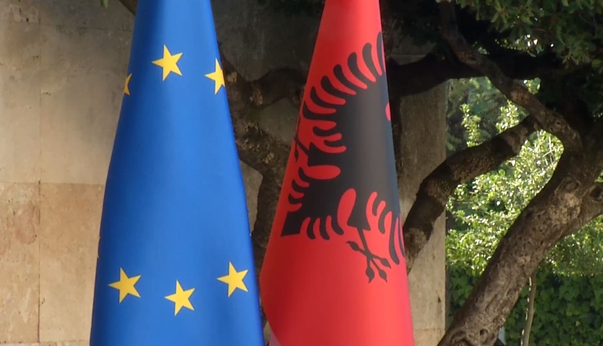 Ligji për portet turistike  reagon zyra e BE në Tiranë  Legjislacioni evropian kërkon transparencë dhe konkurrencë për dhënien e koncesioneve