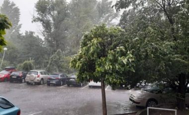 Shkupi përfshihet nga reshjet e shiut (VIDEO)