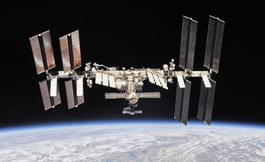 Rusia njofton tërheqjen nga Stacioni Hapësinor Ndërkombëtar