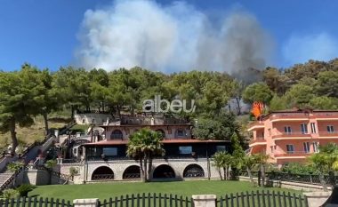 Pronarët e bizneseve dhe banesave në ankth, riaktivizohet zjarri në masivin pyjor në dalje të Lezhës (VIDEO)