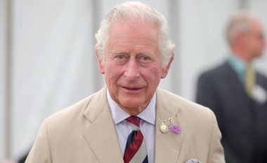 Raporti: Princ Charles ka pranuar dhuratën 1 milionë paund nga familja e Osama Bin Laden