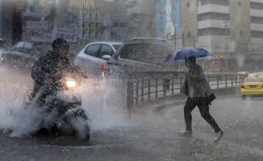 Europa goditet nga stuhitë, 12 viktima nga Italia në Austri