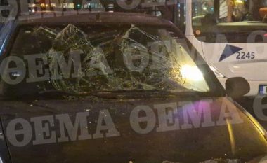 Emigranti në Greqi tenton të grabisë një banesë, merret zvarrë nga një makinë teksa tentonte të largohej me nxitim (FOTO LAJM)