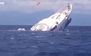 Fundoset superjahti në Itali, shpëtohen 9 personat që ishin në bord (VIDEO)