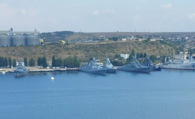 Goditet me dron shtabi i flotës ruse të Detit të Zi në rajonin e pushtuar të Krimesë