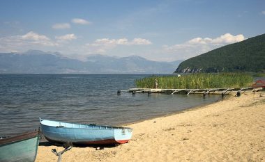 Gjendet një person i mbytur në liqenin e Prespës së Madhe, detajet e para