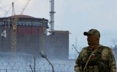​“Europa në rrezik”, bombardimet pranë centralit bërthamor, ministri Kuleba ngre alarmin