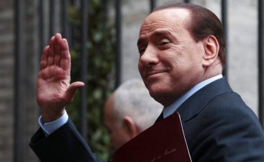 Berlusconi i tronditur nga sulmi në Milano dhe nga plagosja e lojtarit të tij
