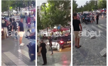 Gruaja sherr me policin në mes të Vlorës, kapen me duar (VIDEO)