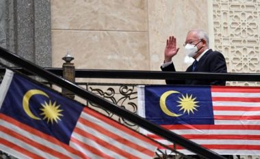 I akuzuar për korrupsion, dënohet ish-kryeministri i Malajzisë