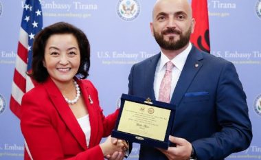 Shkarkimi i Gledis Nanos, reagon ambasada e SHBA-së në Tiranë