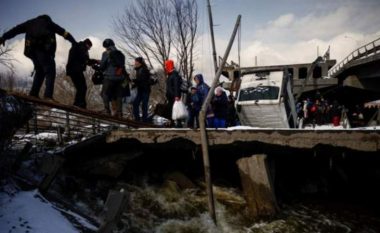 “Ukraina po vë në rrezik civilët”, U akuzua nga Zelenksy se po përjashtonte agresorët rusë nga përgjegjësia, kërkon ndjesë Amnesty International