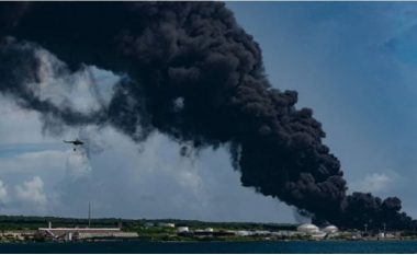 Rrufeja godet magazinën e naftës në Kubë! 77 të plagosur nga zjarri, zhduken 17 zjarrfikës