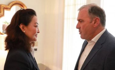 U kthye nga Uashingtoni, shefi i SPAK takohet me Yuri Kim në Tiranë: Çfarë diskutuam