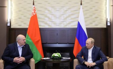 “Kauza jonë është e drejtë”, Lukashenko siguron Putinin për triumfin e Rusisë: Nuk kemi zgjidhje përveç fitores
