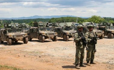 NATO-ja e gatshme të dërgojë më shumë trupa në Kosovë në rast të tensioneve të reja