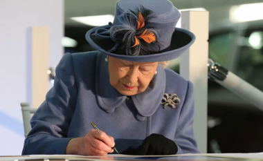 Mbretëresha Elizabeth II ka lënë një letër sekrete, kur mund të lexohet