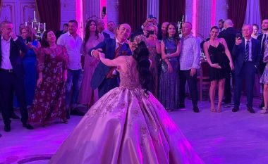 Deputeti demokrat marton vajzën, mbështetësit e Berishës dhe Alibeajt në një tryezë (FOTO LAJM)