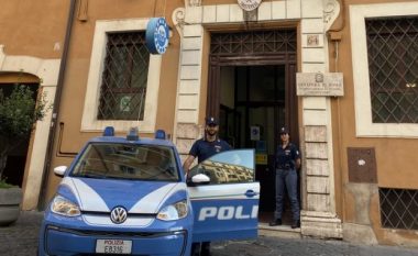 Kishin fshehur lëndën narkotike në airbag-un e makinës, arrestohen dy të rinj shqiptarë në Itali