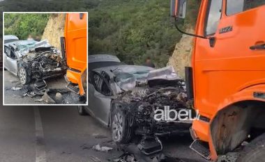 Aksident i rëndë në Vlorë, makina përplaset kokë më kokë me kamionin