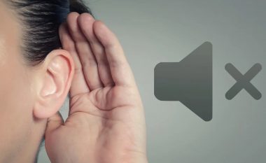 4 shenja të hershme që tregojnë se keni probleme me dëgjimin