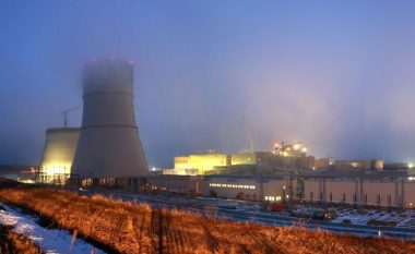 Rusia nuk ka ndërmend t’i ndalojë sulmet, mbyllet një nga dy reaktorët e termocentralit bërthamor të Zaporizhias