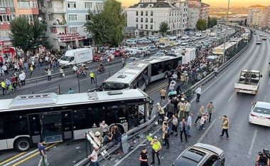 Përplasen 4 autobusë në Stamboll, 99 të plagosur