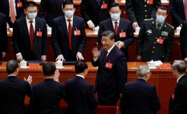 Nga nisma për “zero covid” te protestat e kinezëve, strategjia e Xi Jinping për mandatin e tretë, tentativa për t’u bërë lider i fortë si Mao Ce Duni