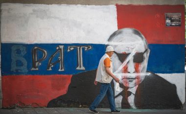 Putini po përdor Serbinë dhe Bosnjën për të nxitur përçarje në Evropë