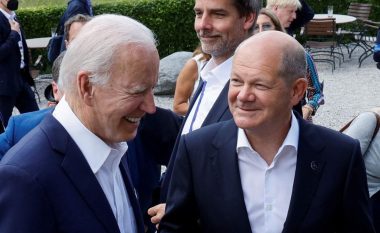 Biden telefonatë me Scholz, “fokus” lufta në Ukrainë dhe tregjet globale të energjisë