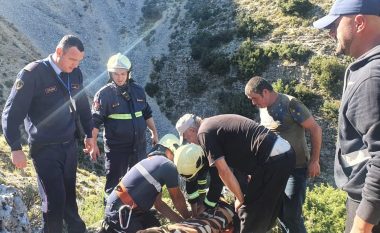 20-vjeçari amerikan rrëzohet në kanionet e Tepelenës, dërgohet me urgjencë në spital