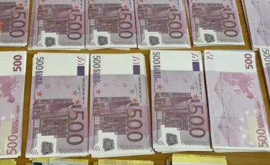 Futën në Shqipëri mbi 1 milion euro të falsifikuara, Prokuroria kërkon 27 vite burg për francezen dhe dy kamerunasit