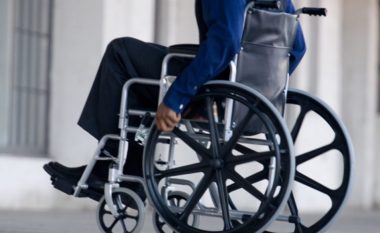 “Provoni ta jetoni jetën time…”, 32 vjeçarja me karrocë: Askush nuk mi kupton vështirësitë