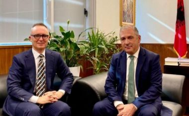 Ambasadori italian në Tiranë takohet me kreun e SPAK: Mbështetje e pakushtëzuar