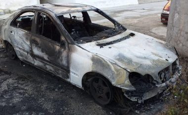 Gjendet një automjet i djegur në Vlorë, dyshohet se është i njëjti që u grabit në Lushnjë