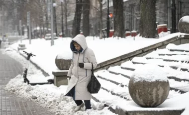Nis bora në Kiev dhe miliona ukrainas mbeten ende pa energji elektrike