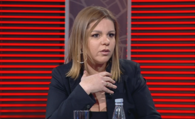 Dalina Buzi ironizon Ilnisën: E quan dhunti që ka fëmijë