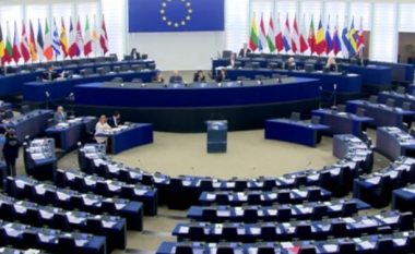 Parlamenti Europian hap dritën jeshile për hyrjen e Kroacisë në “Shengen”