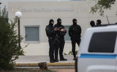 Krahu i djathtë i kreut të bandës “Eskos”, vetëdorëzohet në polici pas një muaji në arrati shqiptari