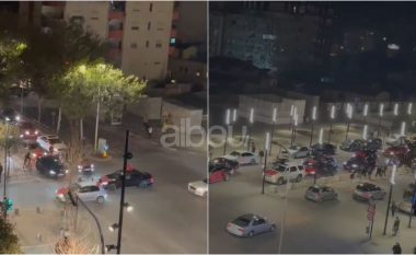 110 vjetori i Pavarësisë/ Shqiptarët nuk e ndalin festën, rrugët i Tiranës “oshëtijnë” nga makinat me flamujt “kuqezi” (VIDEO)