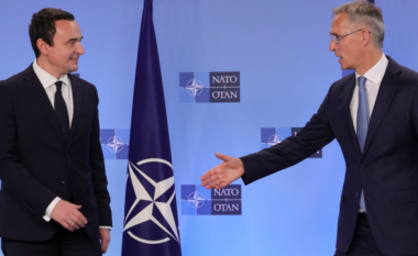 Tensionet në veri të Kosovës, shefi i NATO-s telefonon Kurtin dhe Vuçiçin