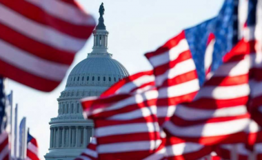 Demokratët mbajnë kontrollin e Senatit të SHBA, shuajnë shpresat e “valës së kuqe” republikane