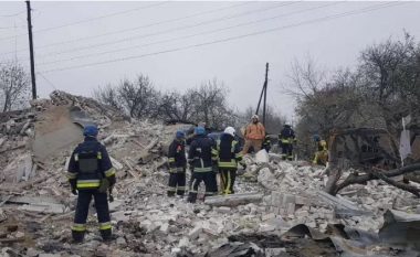 Vazhdon sulmi rus, goditet uzina e gazit dhe fabrika e raketave në Ukrainë