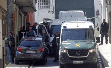 “Shkatërrohet” banda shqiptare e drogës në Spanjë, disa të arrestuar